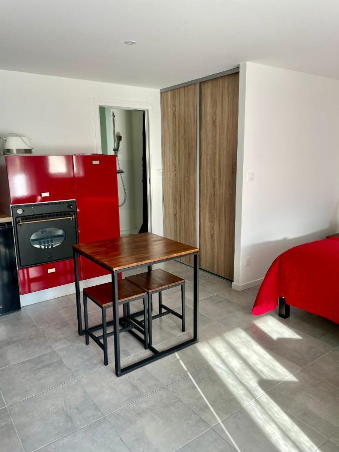 Maison D'Hotes Romarine 르보우스캣 외부 사진