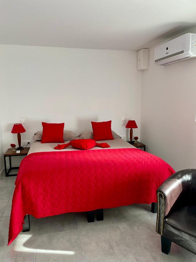 Maison D'Hotes Romarine 르보우스캣 외부 사진