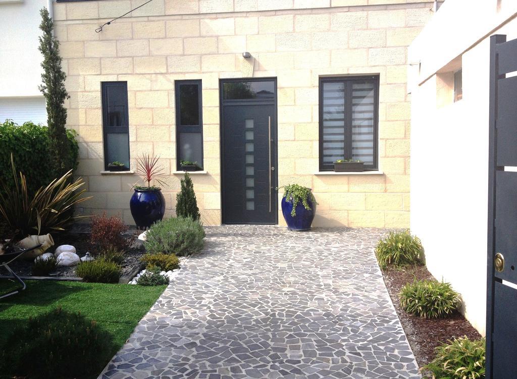 Maison D'Hotes Romarine 르보우스캣 외부 사진